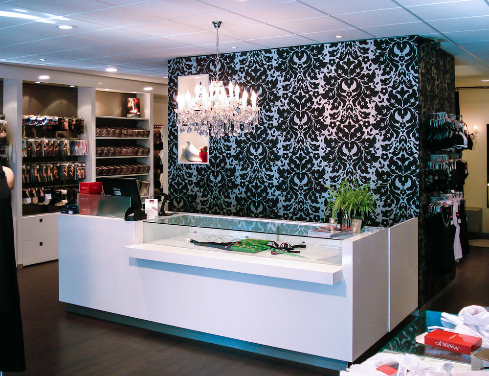 Project-Koning-Bodyfashion-kassameubel-3